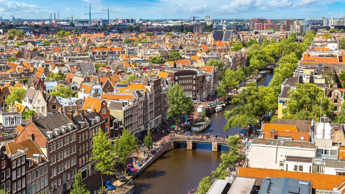 Tallinn to Amsterdam from €188
