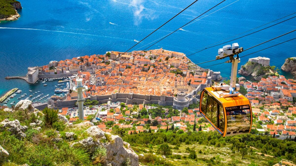 No Rīgas uz Dubrovniku no €104