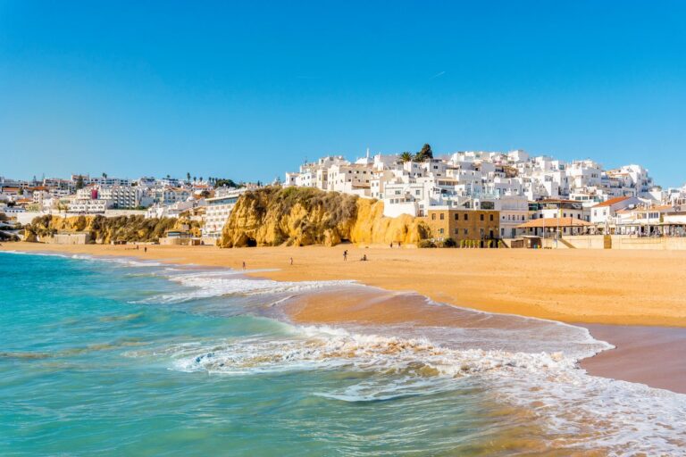 Tallinn to Faro from €143
