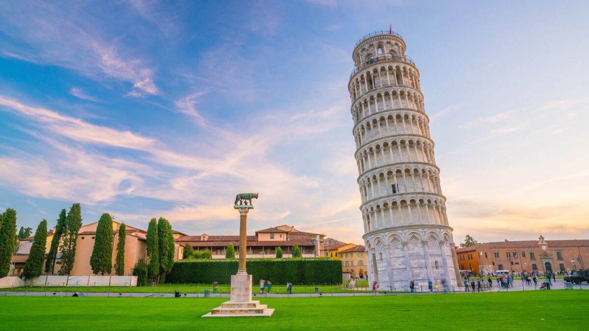 Tallinn to Pisa from €207