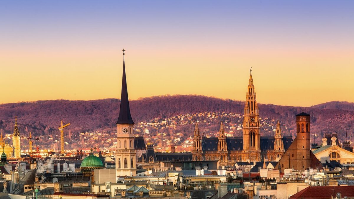 Tallinn to Vienna from €159