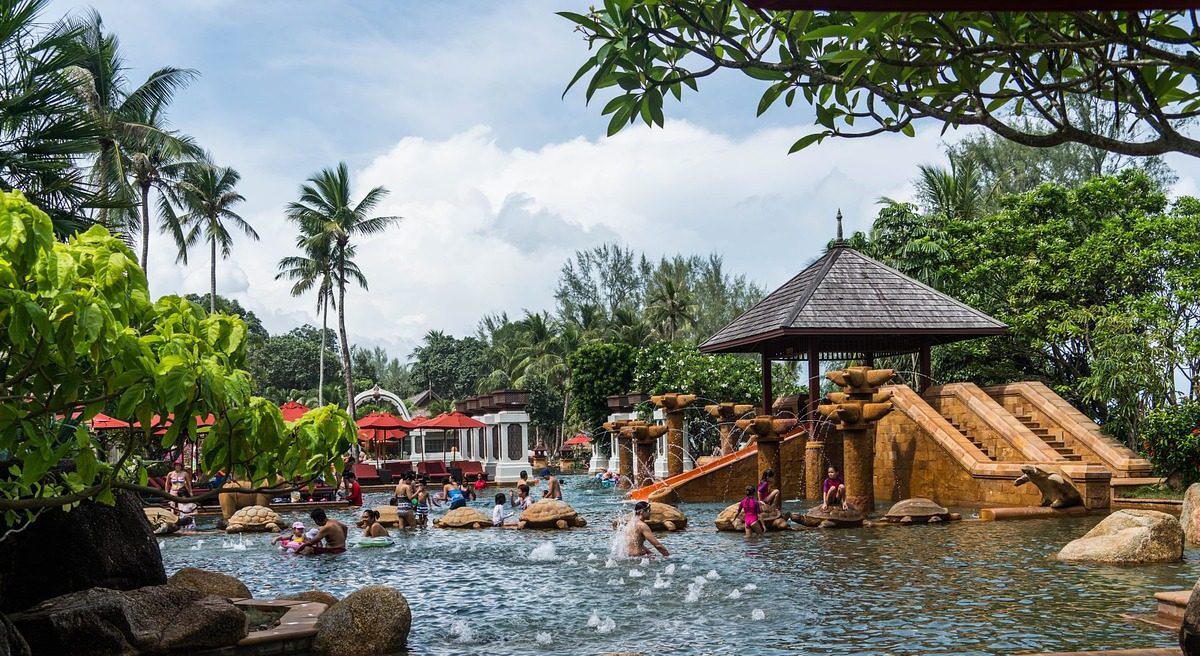 Tallinn to Phuket from €828