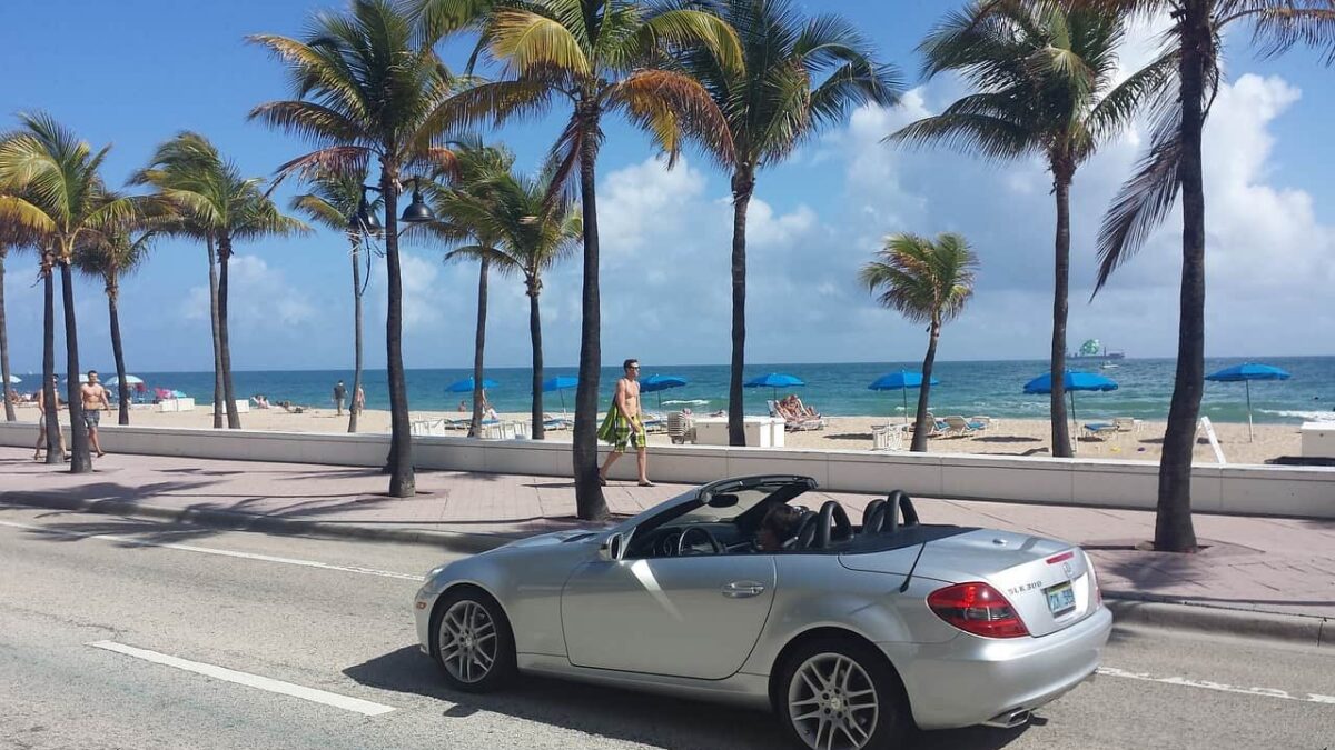 Tallinn to Miami from €481