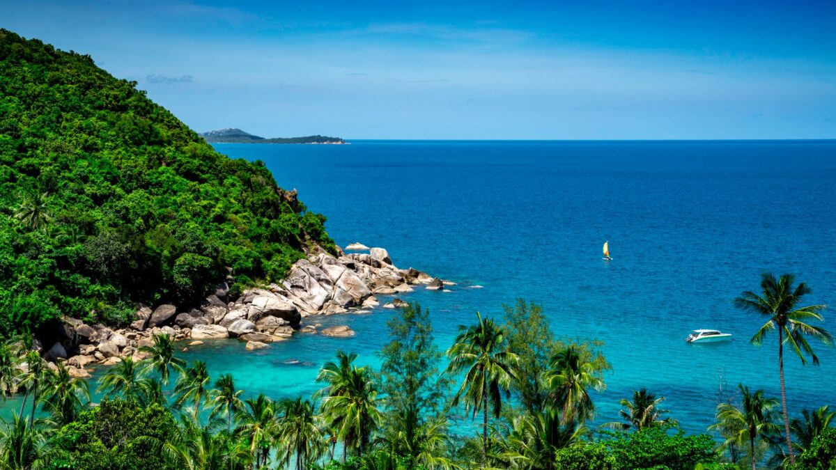 No Rīgas uz Kosamui no €778